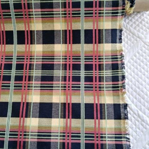 Great Plaid Home Dec Fabric ( 3 & 7/8 yds) - Picture 1 of 6